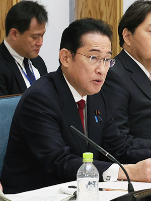 挨拶する岸田内閣総理大臣