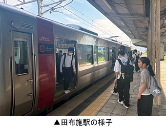 田布施駅の様子