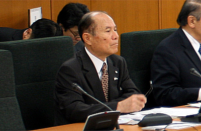 会議に出席した白石副会長