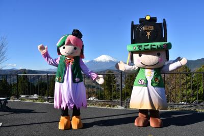 Ｄ５２７０のマスコットキャラクター「でごにぃとでごみぃ」